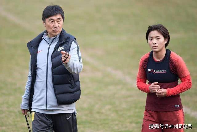 主力资金逆市流入两只股票