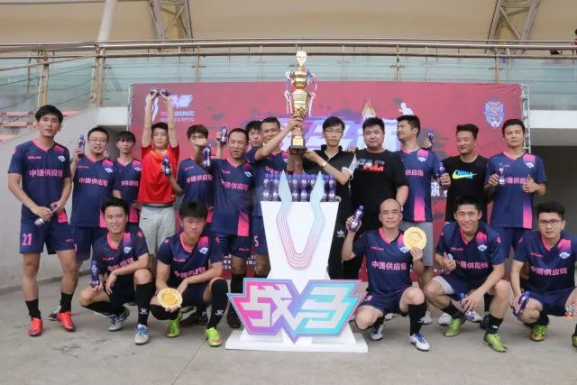 全是熟男即战力！皇马四签：科纳特、库库27岁 邓弗里斯30 B席31