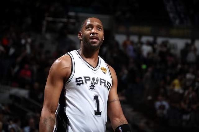 NBA对快船及伦纳德的工资帽违规行为进行处罚